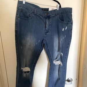 Slim Straight Inc Jeans with rips